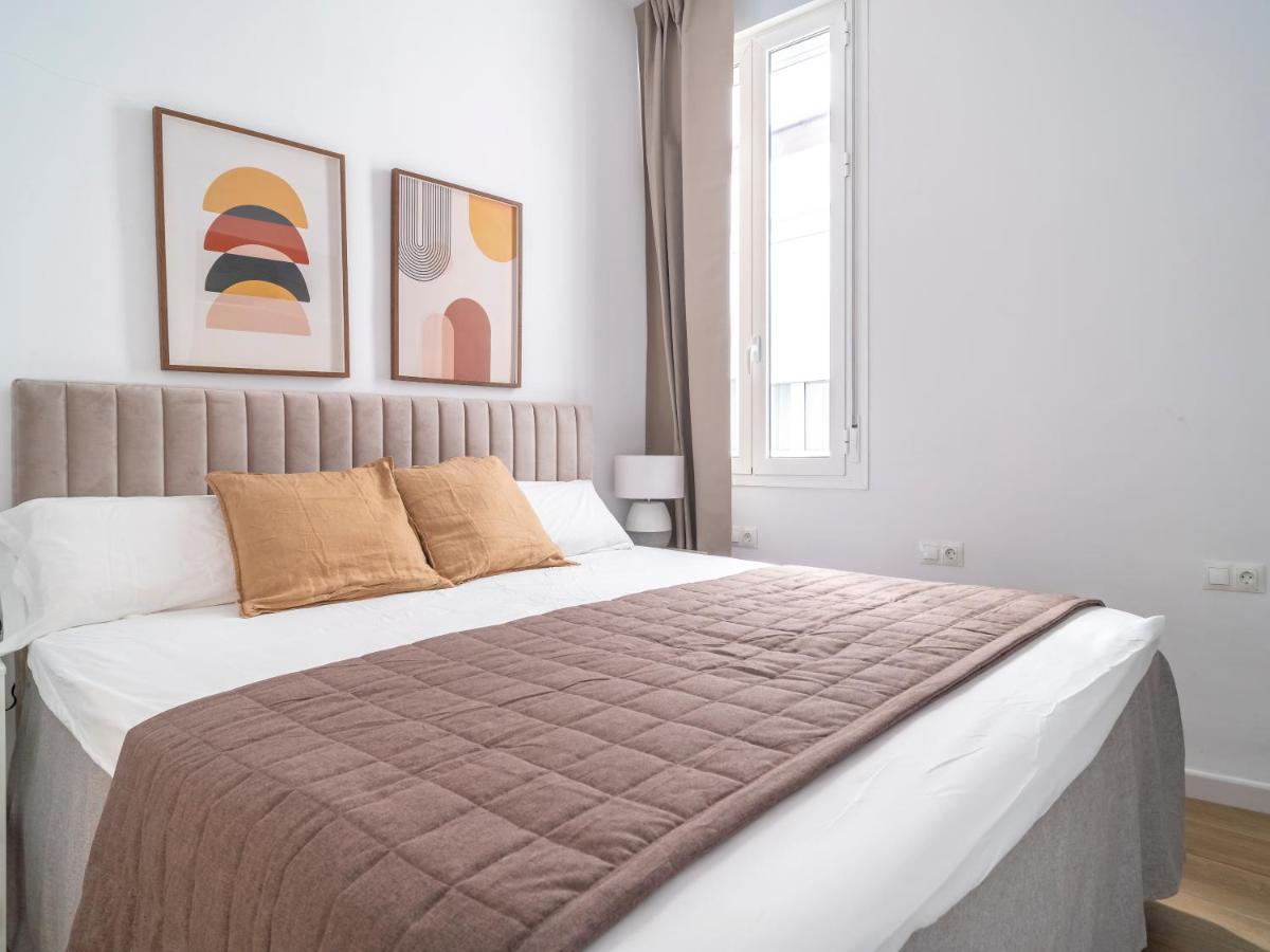 מאלגה Sanders Lavender - Delightful Two-Bedroom Apartment Downtown מראה חיצוני תמונה